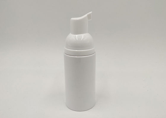 El cosmético plástico blanco embotella la botella líquida de la espuma
